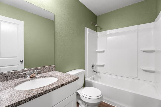 Building Photo - Your next home is waiting!