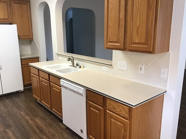 Building Photo - 22327 Merabrook Dr