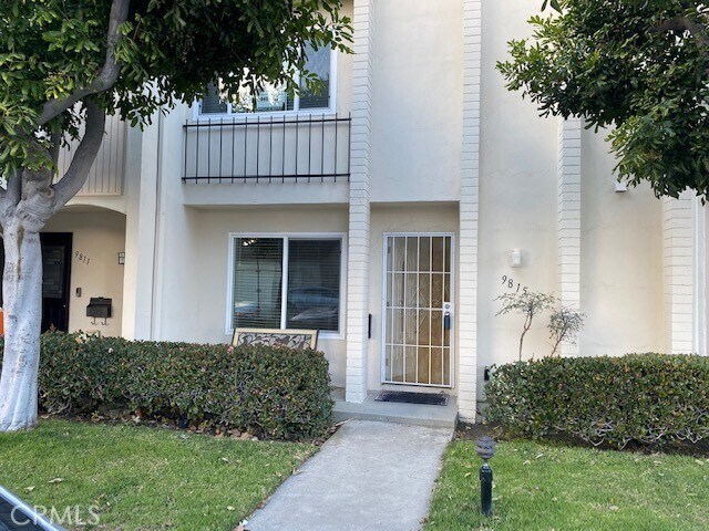 Building Photo - 9815 Verde Mar Dr