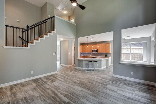 Building Photo - 182 N Millport Cir