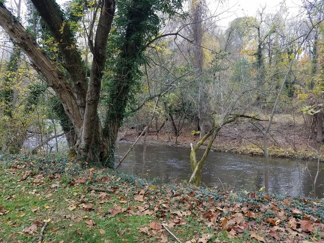 Building Photo - Lovely Home by Gwynn Falls River in Dickey...