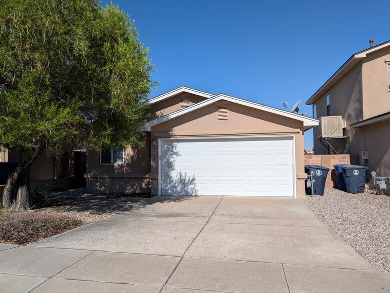 Primary Photo - 9009 Eagle Vista Dr NE
