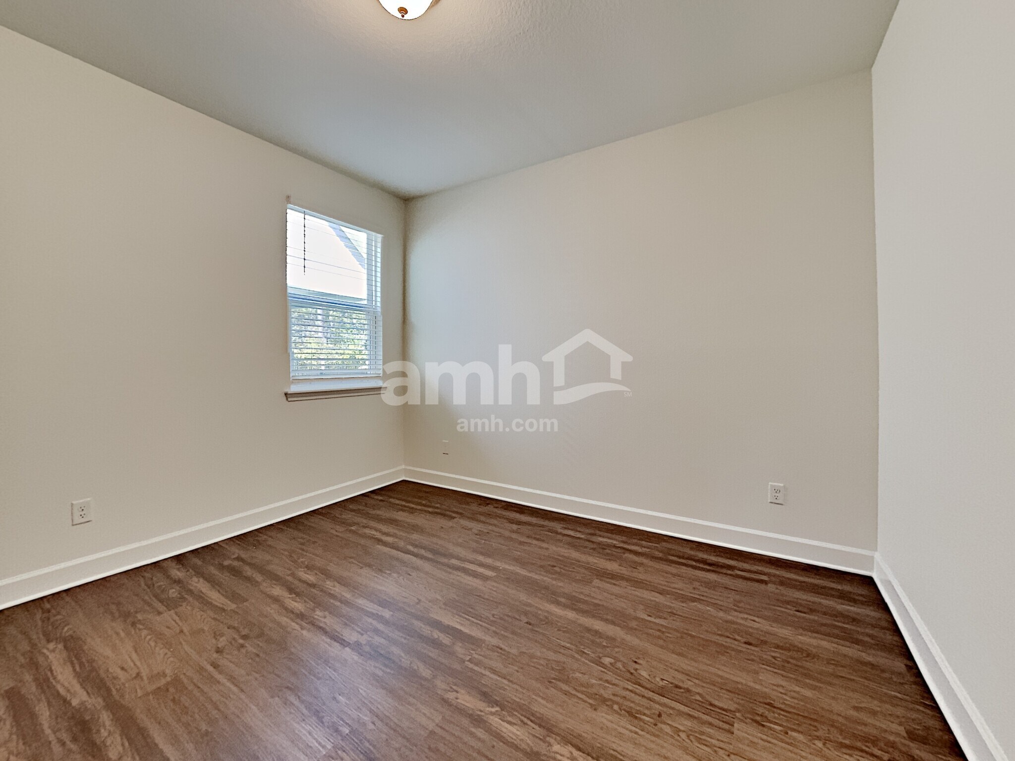 Building Photo - 481 Sandstone Dr