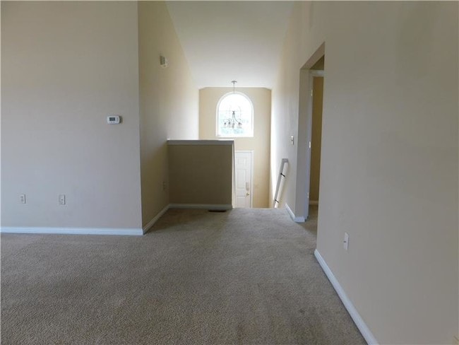 Building Photo - 476 Rosebud Cir