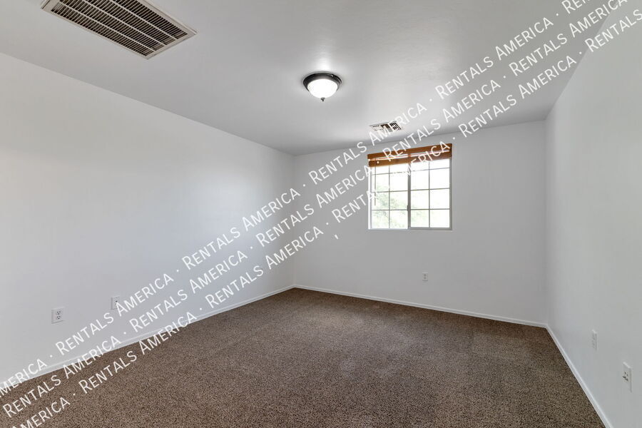Building Photo - 14374 S Camino El Galan