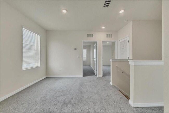 Building Photo - 3279 Hilltop Cir