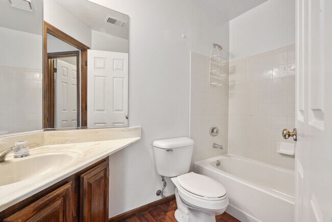 Building Photo - 12110 Autumn Lakes Dr