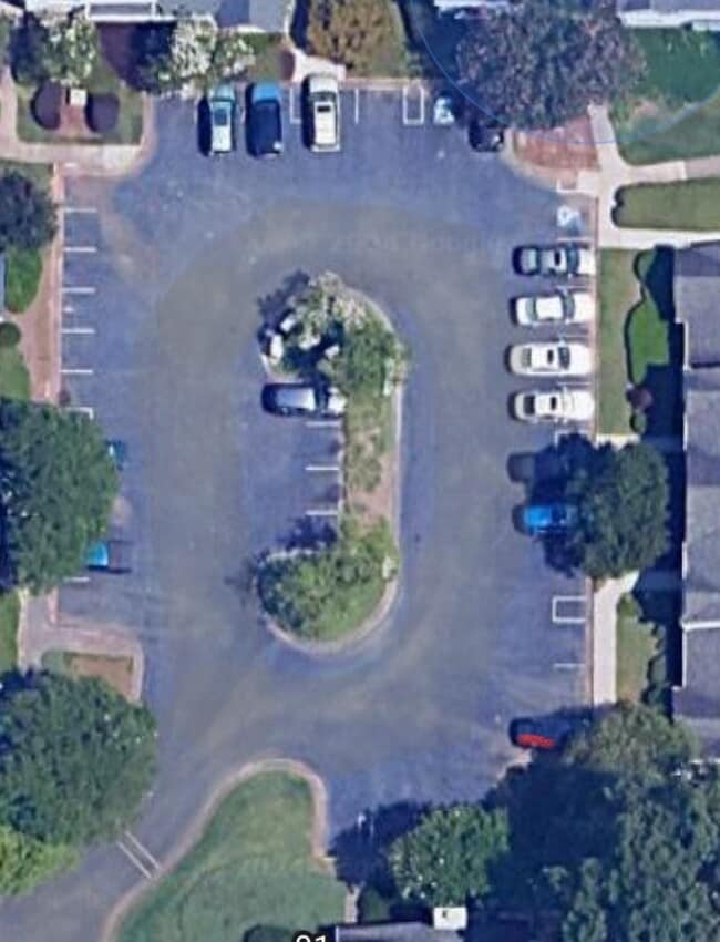 Parking area right outfront of Condo. Handicap spots are available. - 72 Sutton Pl