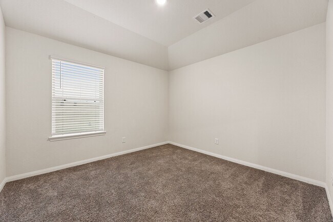 Building Photo - 15837 Roberto Clemente Ct