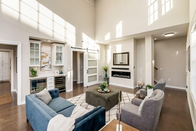 Building Photo - 100 Normandy Ave
