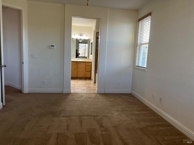 Building Photo - 5133 Fowler Ln