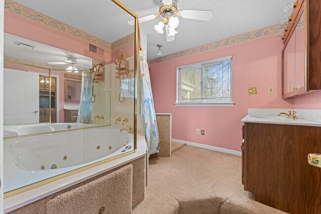 Building Photo - 319 Homeville Rd