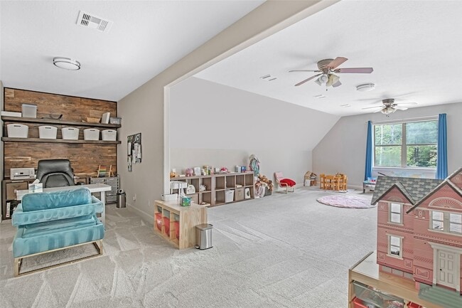 Building Photo - 29006 Reserve Bend Dr