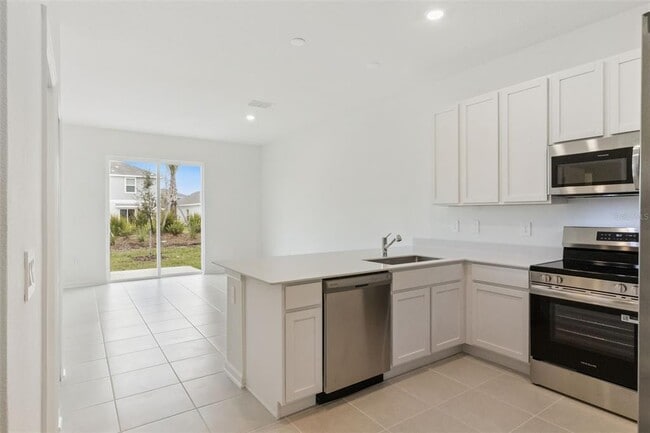 Building Photo - 2701 Skyline Lp