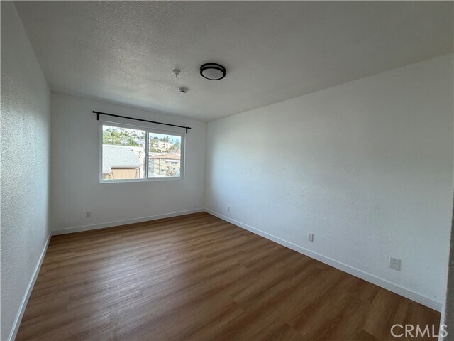 Building Photo - 1758 N Kingsley Dr