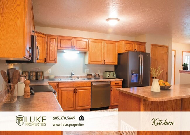 Building Photo - 3116 E Bragstad Dr