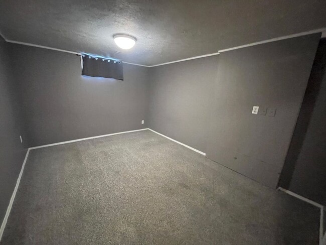 Building Photo - Spacious Ranch in Old Towne – Incredible V...