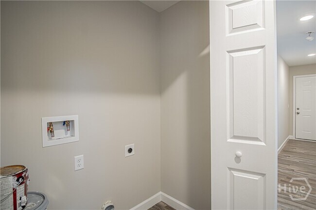 Building Photo - 22 Nelson St