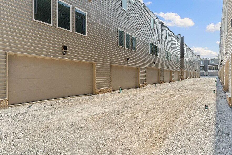 Building Photo - 1452 Hendon St