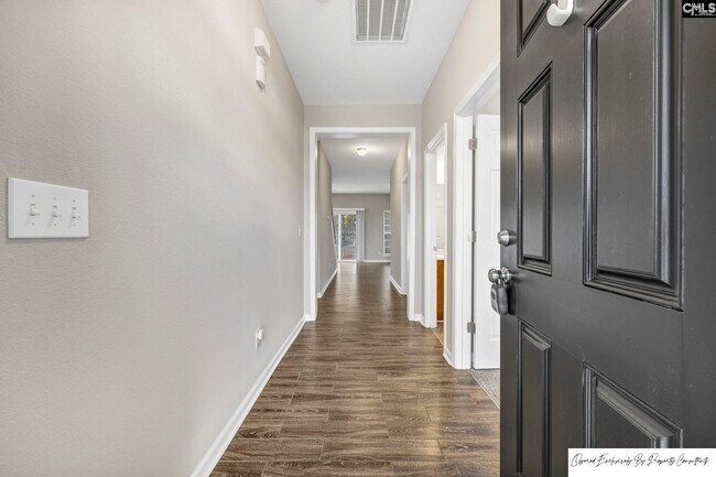 Building Photo - 143 Springhaven Dr