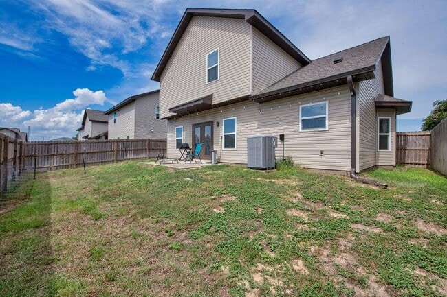 Building Photo - 2327 Hadleigh Hills Ct