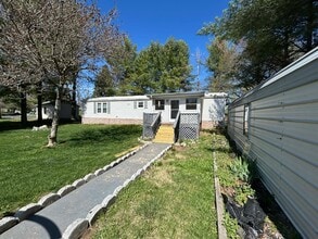 Building Photo - 1618 Stuarts Draft Hwy