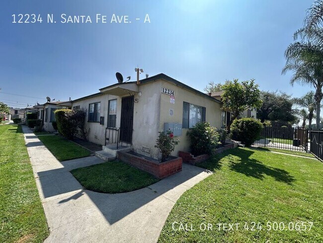 Building Photo - 12234 N Santa Fe Ave
