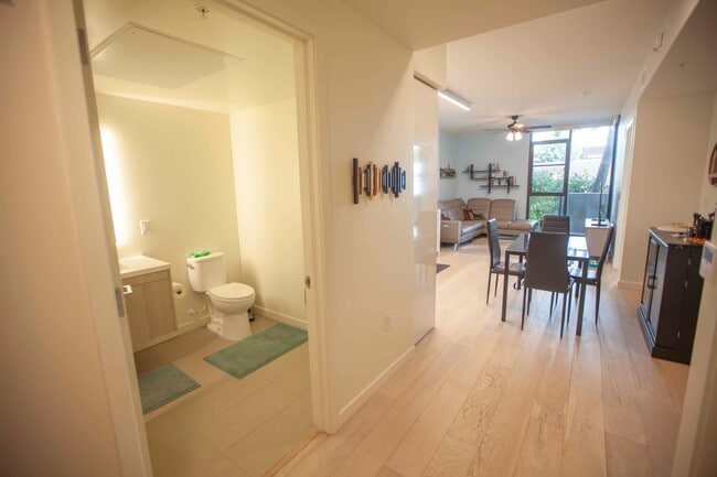 Building Photo - 2022 New Built Luxurious 2BR2BA Potrero Hi...