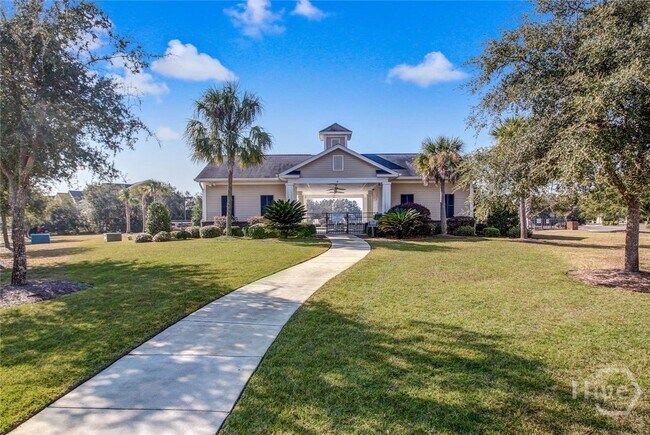 Building Photo - 7 Briarcliff Way