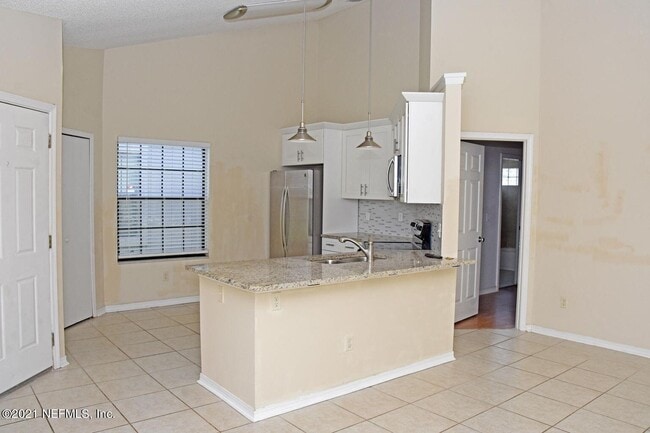 Building Photo - 164 Vista Grande Dr