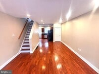 Building Photo - 2124 S Mole St