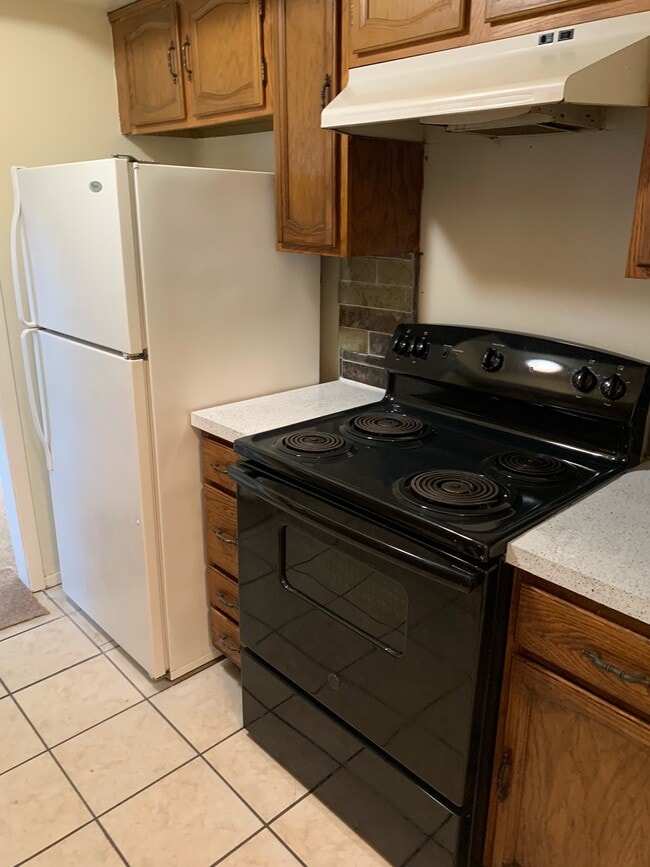 Building Photo - 421 San Mateo Dr