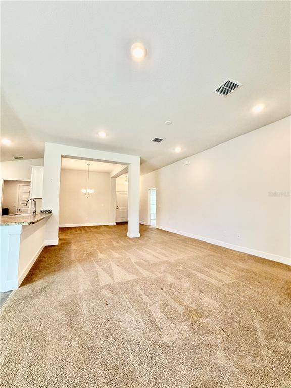 Building Photo - 633 W Rexford Dr