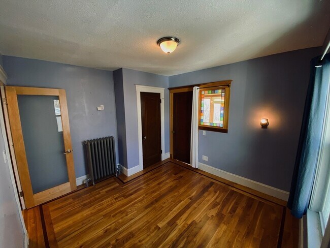 Building Photo - 4-4 Sunset Hill Rd