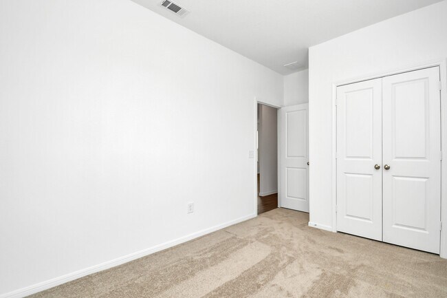 Building Photo - 16150 Elbridge Ct