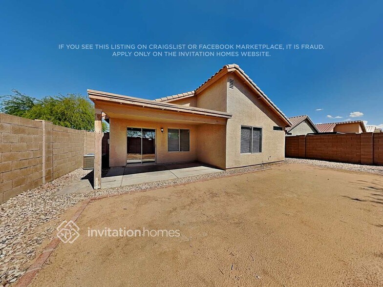 Building Photo - 11003 E Delta Ave