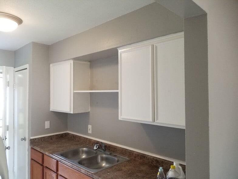 Building Photo - 5152 Markwood Ln