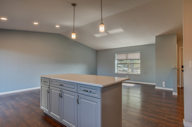 Building Photo - 5146 Harvest Rd