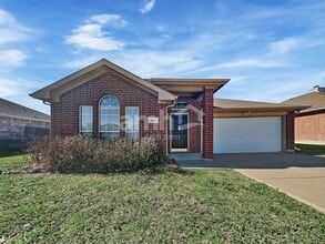 Building Photo - 1313 Gray Dawn Dr