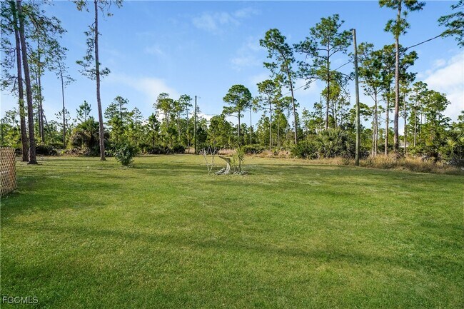 Building Photo - 1219 Thompson Ave