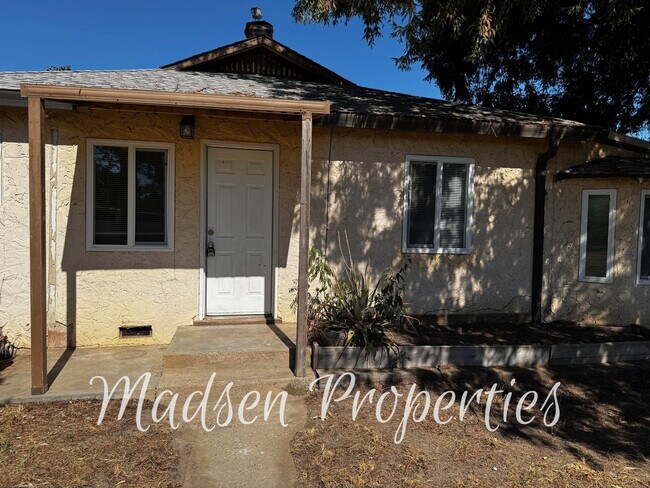 Building Photo - 3156 Burdick Rd