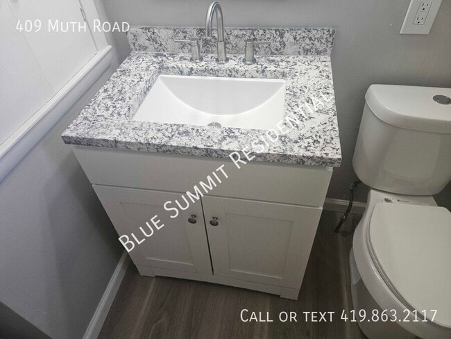 Building Photo - 409 Muth Rd