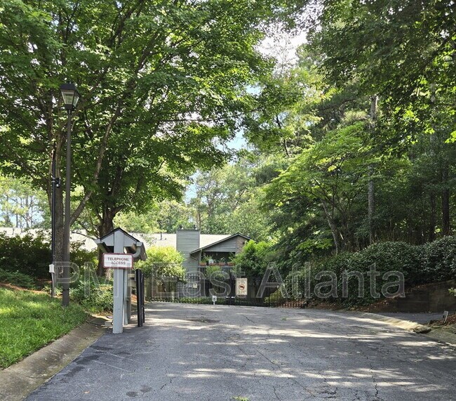Building Photo - 512 Tuxworth Cir