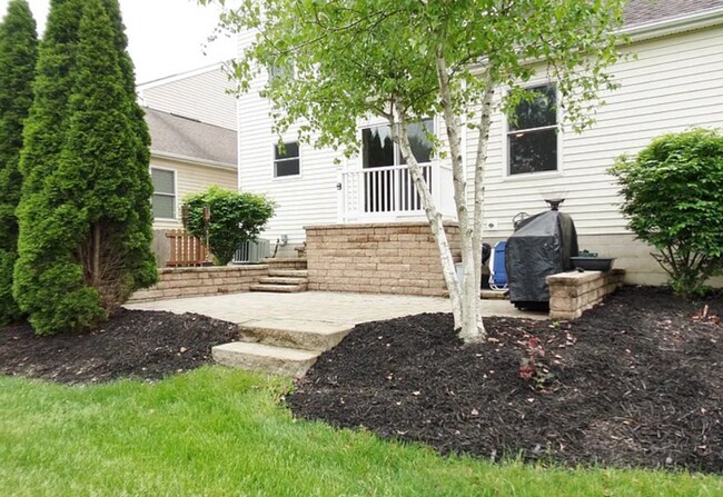 Building Photo - Beautiful 4 bedroom 2.5 bath home in Lewis Center