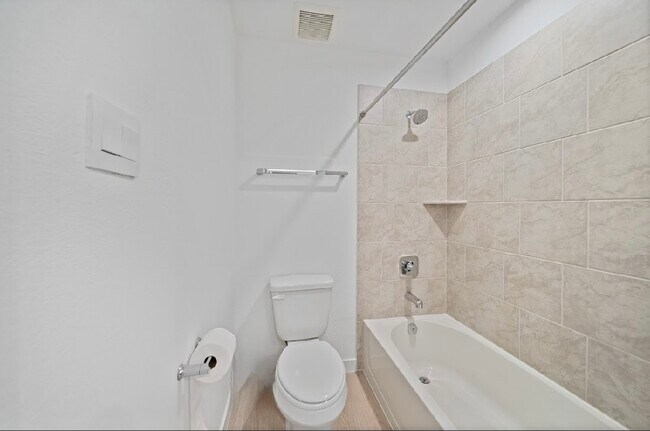 Building Photo - 3815 Pierce Pl Ln