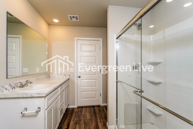 Building Photo - 23128 S Mae Dr