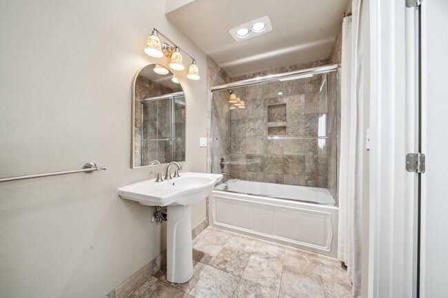 Building Photo - 4312 Botticelli