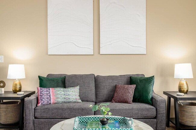 Building Photo - 6226 Oonas Way