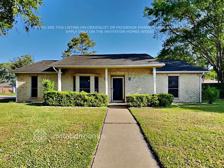 Primary Photo - 22418 Provincial Blvd