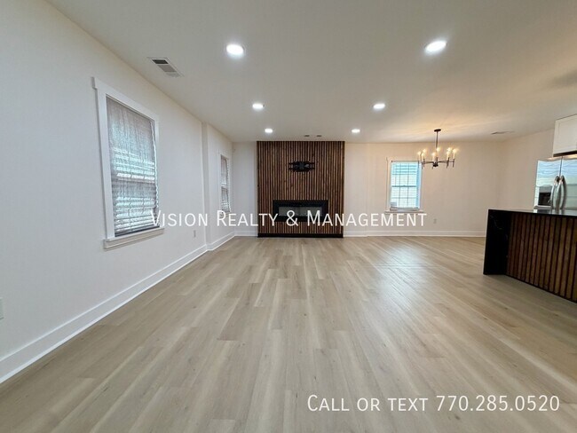Building Photo - 1255 Campbellton Rd SW
